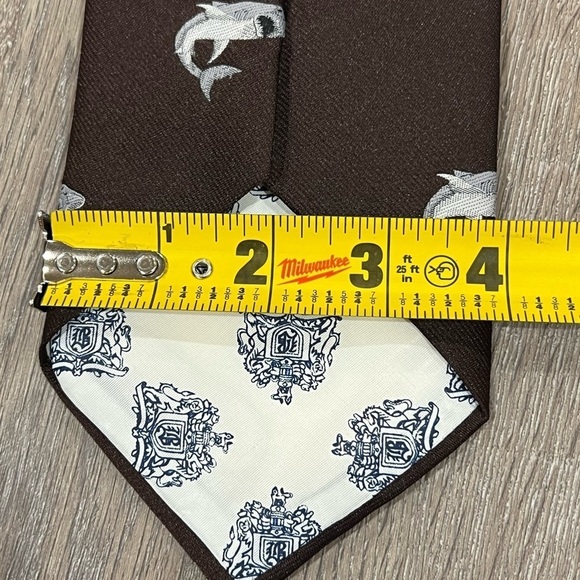 Embroidered Woven Shark Pattern Tie Burkhardt’s Cincinnati OH Designer Brown EUC - Picture 12 of 13